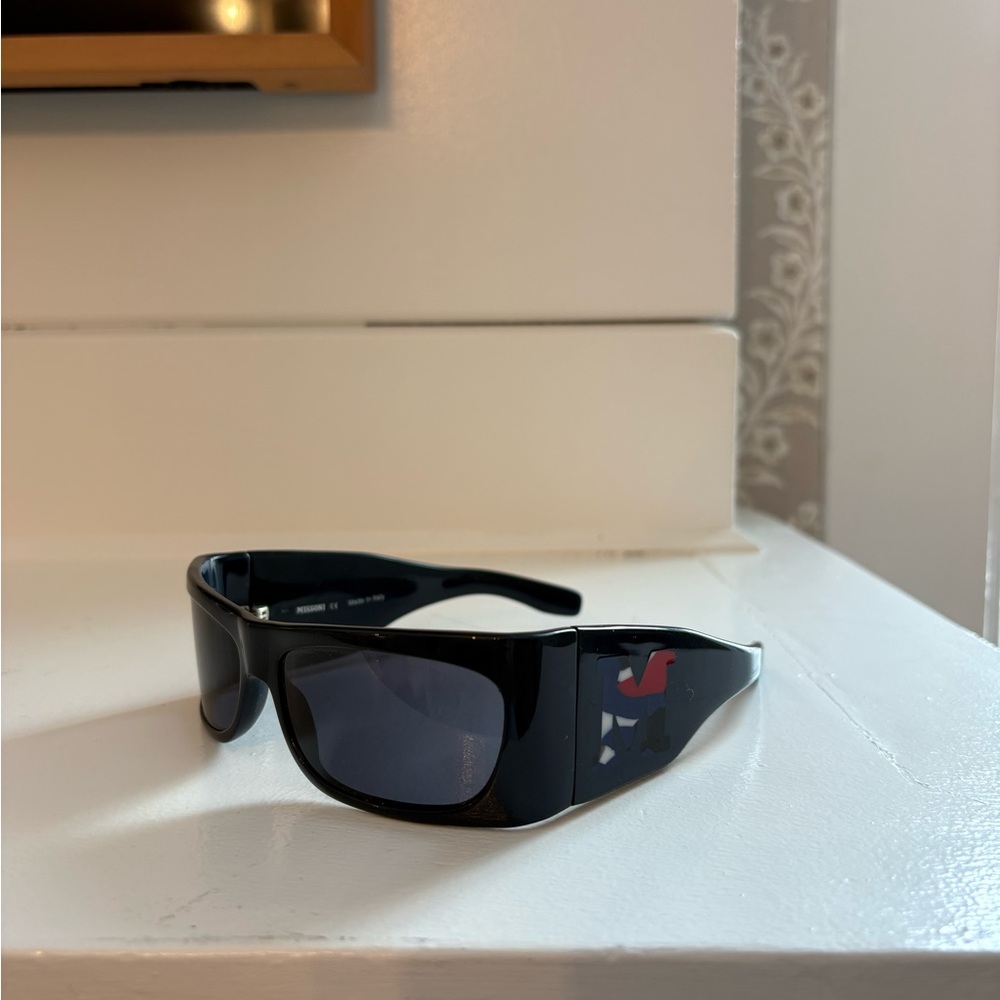 Missoni Black Rectangular Shield Sunglasses - Picture 8 of 10